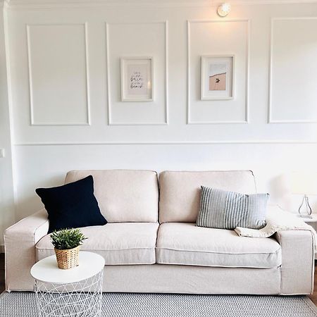 Neu - Frisch Renoviertes Ferienapartment "Waterkant" Busum Luaran gambar