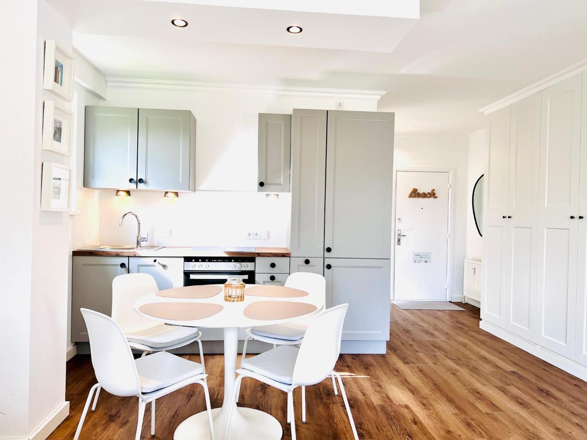 Neu - Frisch Renoviertes Ferienapartment "Waterkant" Busum Luaran gambar
