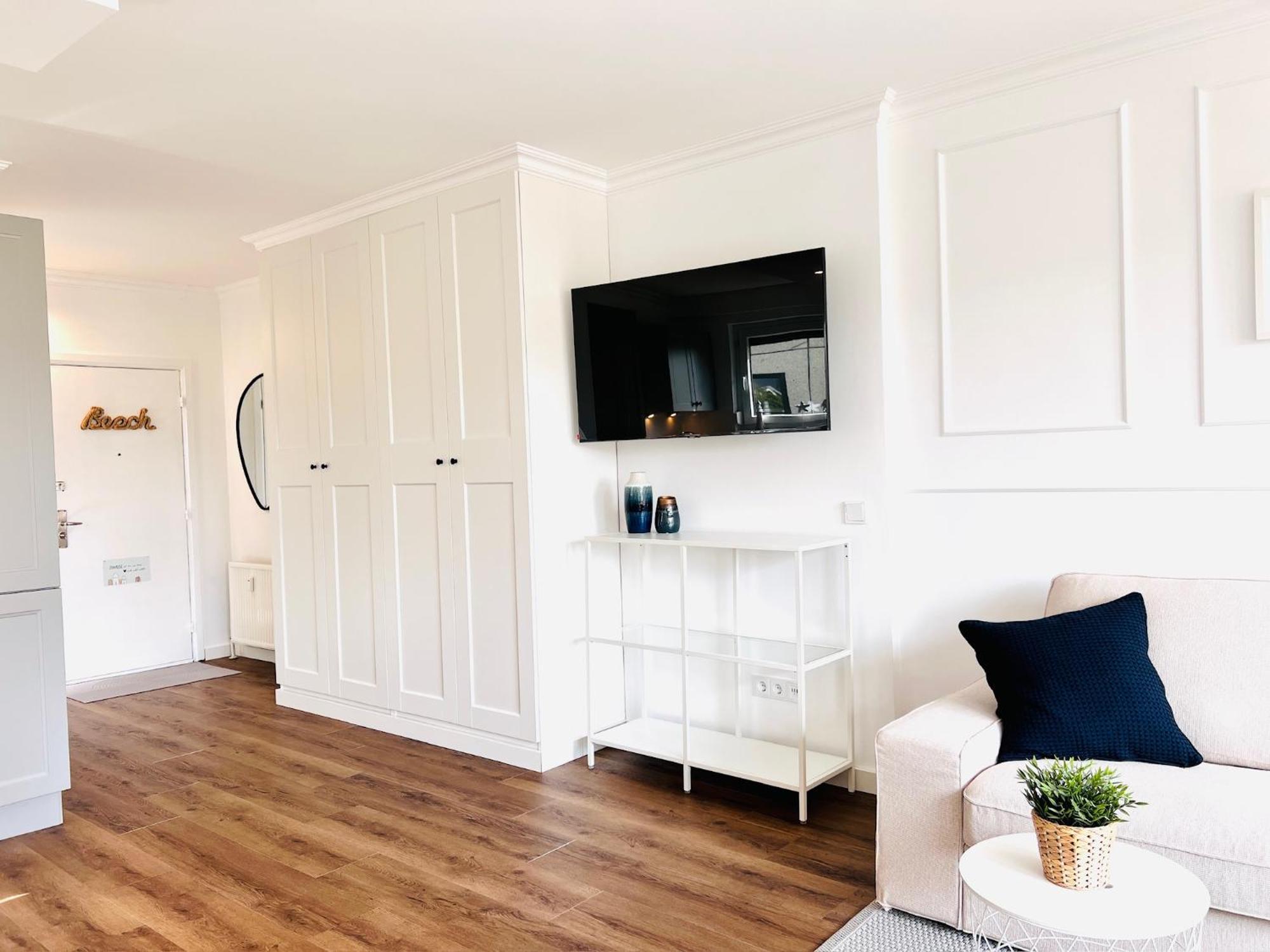 Neu - Frisch Renoviertes Ferienapartment "Waterkant" Busum Luaran gambar