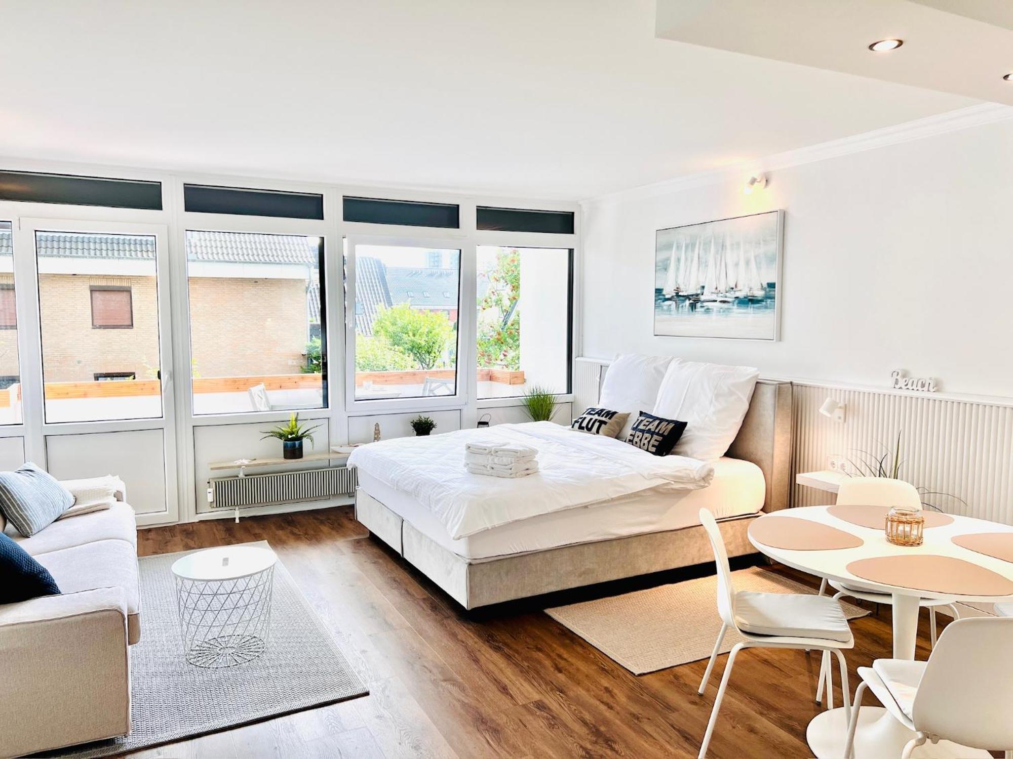 Neu - Frisch Renoviertes Ferienapartment "Waterkant" Busum Luaran gambar